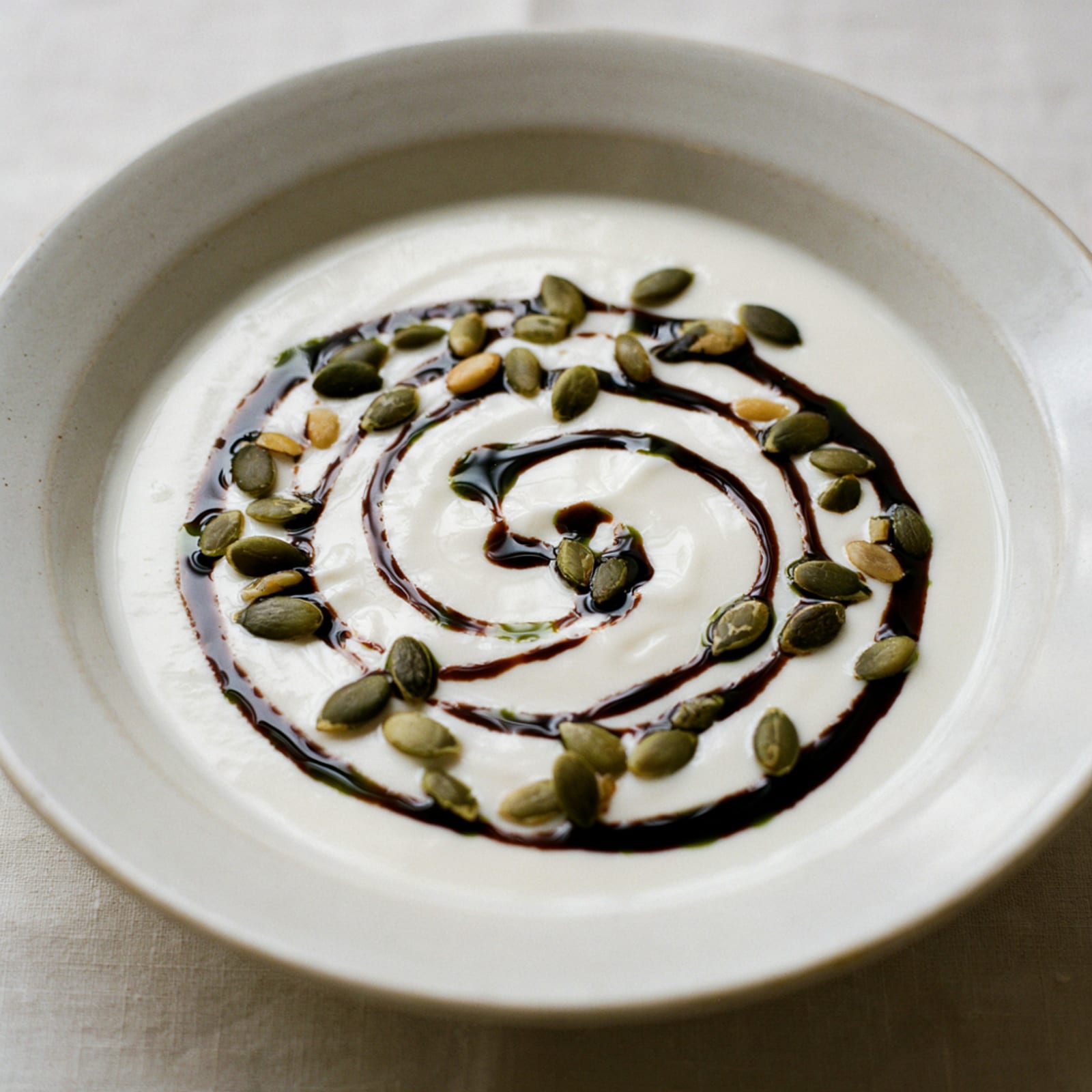 Óleo de Semente de Abóbora no Muesli e Iogurte – galeria 2